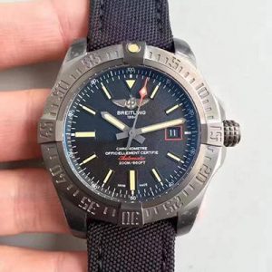 Replica Breitling Avenger Blackbird 44 V1731110/BD74/109W/M20BASA.1 GF Factory Black Dial