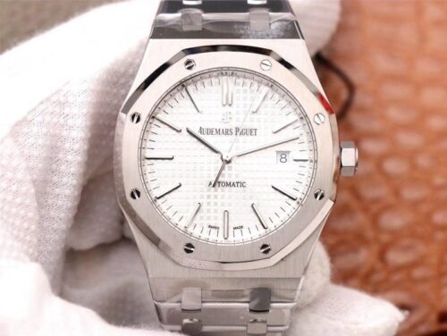 Replica Audemars Piguet Royal Oak 15400ST.OO.1220ST.02 ZF Factory White Dial