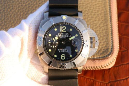 Replica Panerai Submersible PAM 00194 VS Factory Black Strap