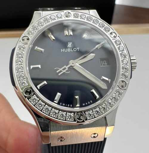 Replica Hublot Classic Fusion 33MM Quartz Movement HB Factory Diamond-Set Bezel