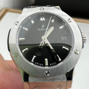 Replica Hublot Classic Fusion 581.NX.1171.RX 33MM Quartz HB Factory Black Dial